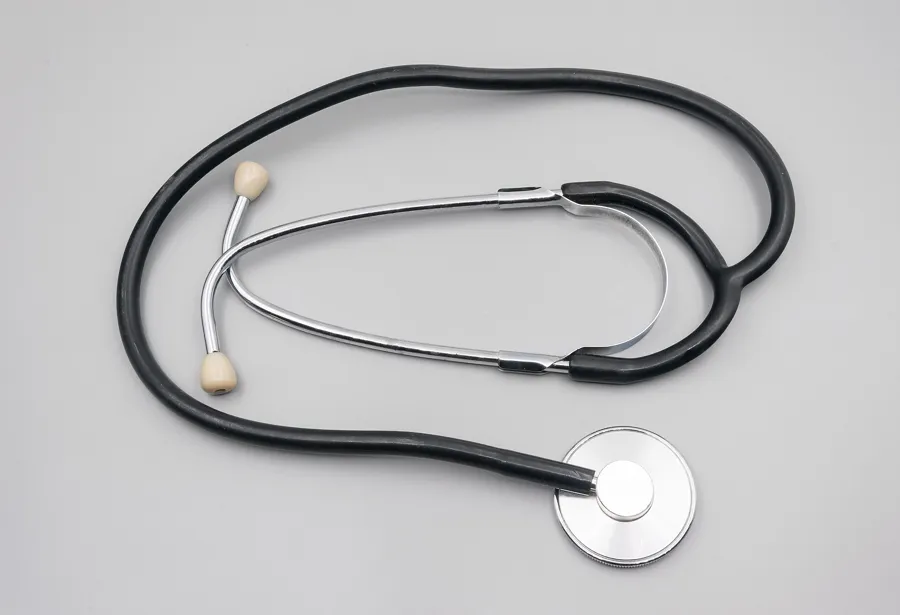 A stethoscope on a table